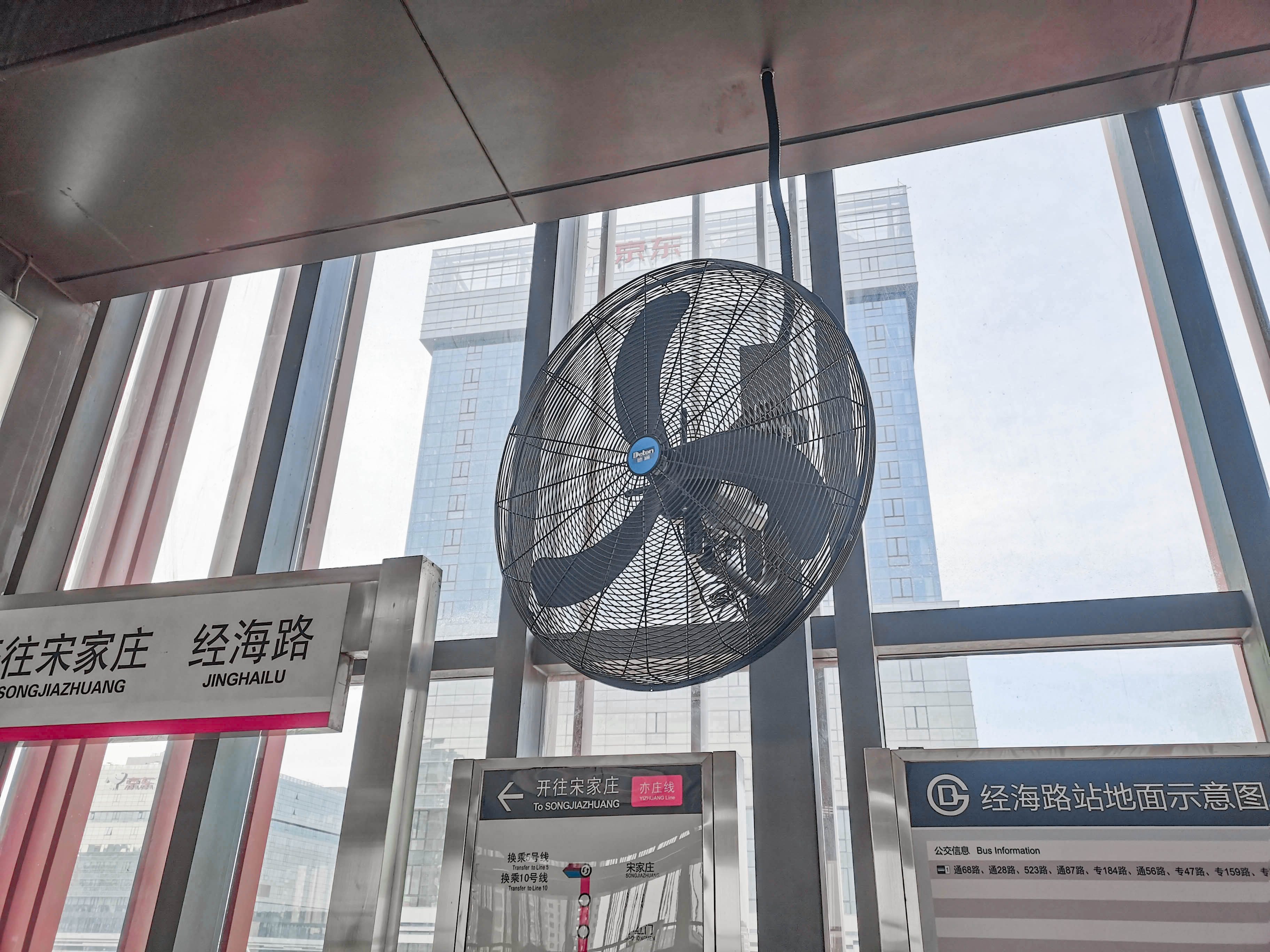 ���I�L��